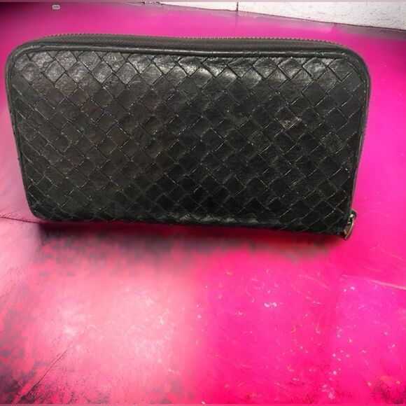 BOTTEGA VENETA zippy WALLET- black - Picture 1 of 10